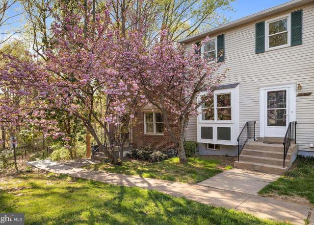 Property at 3034 Winter Pine Ct, Fairfax, VA 22031, 3 beds, 3.5 baths