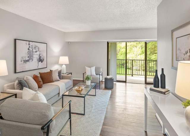 Property at 11657 Stoneview Sq Unit 97/11C, Reston, VA 20191, 3 beds, 2 baths