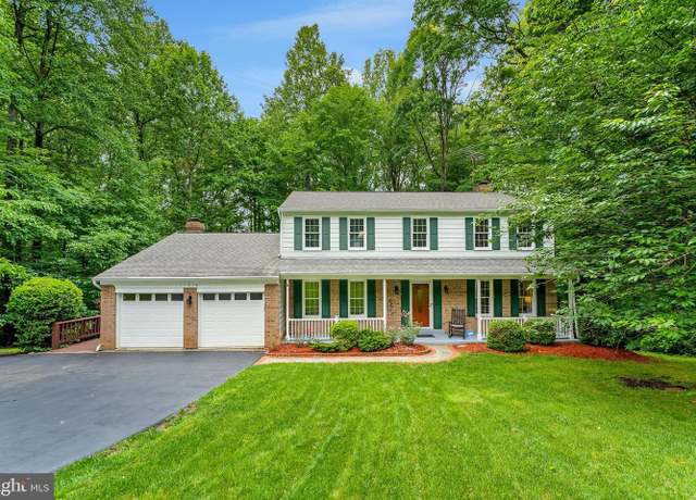 Property at 11316 Robert Carter Rd, Fairfax Station, VA 22039, 6 beds, 3.5 baths