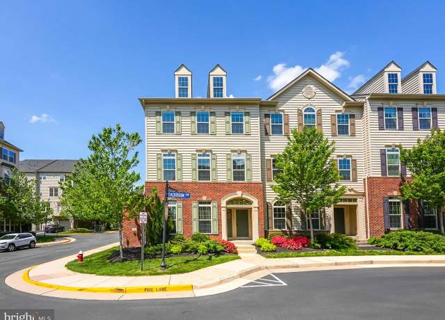 Property at 42250 Tackroom Ter, Aldie, VA 20105, 3 beds, 2.5 baths