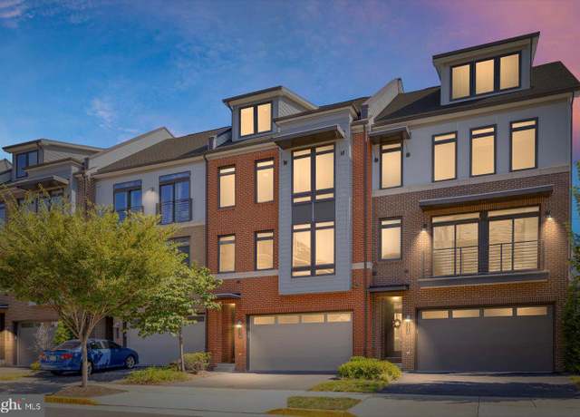 Property at 1310 White Feldspar Ter SE, Leesburg, VA 20175, 4 beds, 4.5 baths