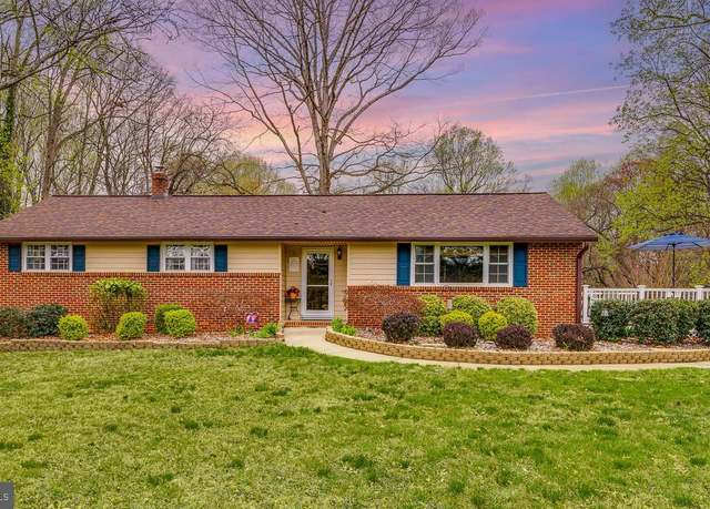 Property at 2500 Crestview Dr, Fallston, MD 21047, 3 beds, 2 baths