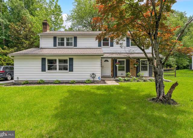 Property at 9710 Muirfield Dr, Upper Marlboro, MD 20772, 4 beds, 2.5 baths