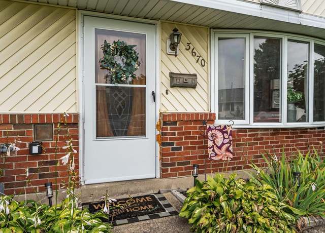 Property at 3670 Kingston Way, Bensalem, PA 19020, 3 beds, 1 bath