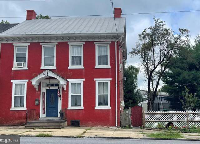 Property at 133 W Main St, Annville, PA 17003, 3 beds, 2 baths