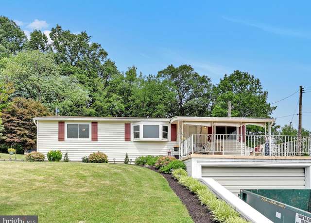 Property at 39 Troy Ave, Lebanon, PA 17046, 2 beds, 1 bath