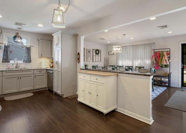 Property at 424 Cedar St, Lansdale, PA 19446, 3 beds, 2 baths