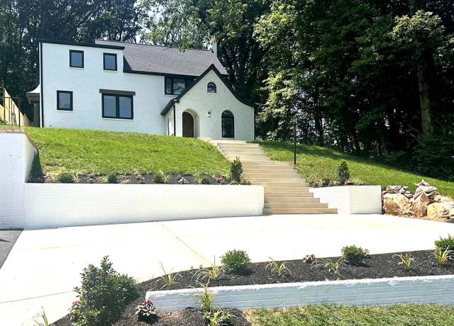 Property at 2520 N Vernon St N, Arlington, VA 22207, 5 beds, 5 baths