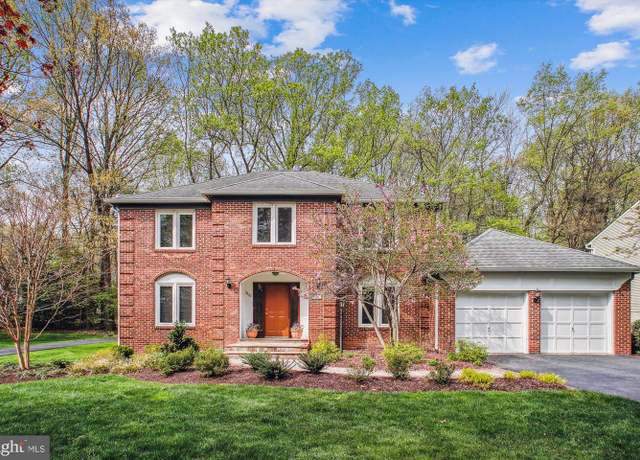 Property at 3430 Valewood Dr, Oakton, VA 22124, 4 beds, 2.5 baths