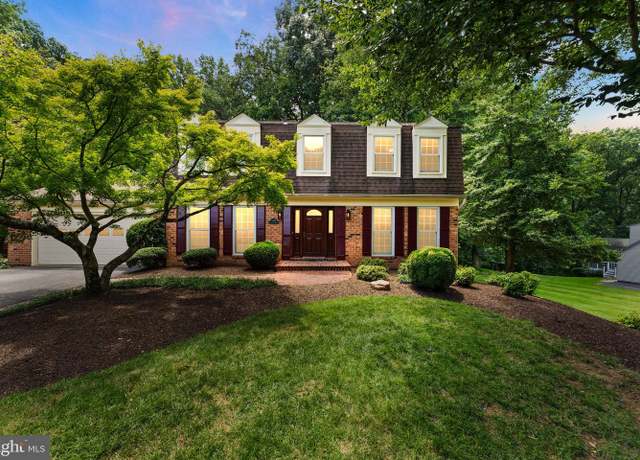 Property at 10912 Blue Roan Rd, Oakton, VA 22124, 4 beds, 3.5 baths