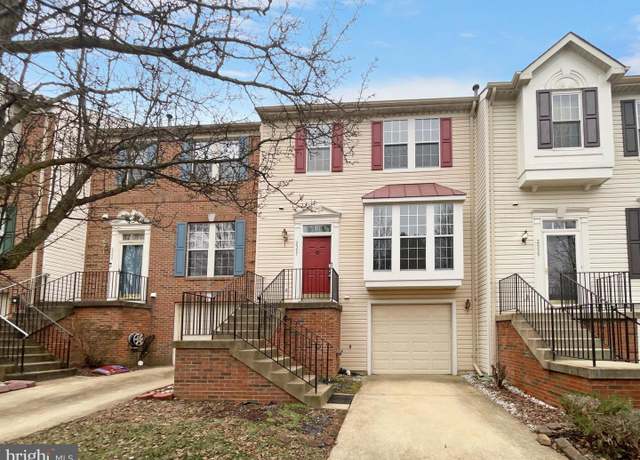 Property at 2557 Grayton Ln, Woodbridge, VA 22191, 2 beds, 2.5 baths