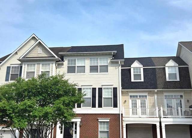 Property at 8287 Glade Bank Dr, Manassas, VA 20111, 4 beds, 3 baths