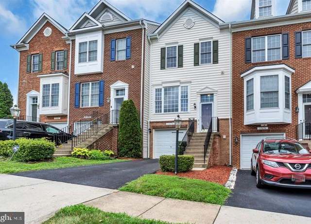 Property at 17478 Bayou Bend Cir, Dumfries, VA 22025, 3 beds, 3 baths