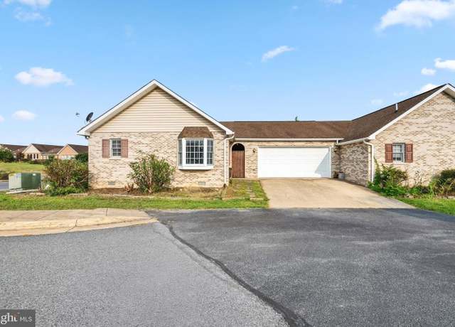 Property at 15-B1 Deaken Cir, Strasburg, VA 22657, 2 beds, 2 baths