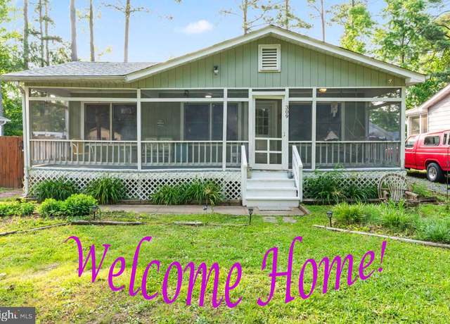 Property at 309 2nd St, Colonial Beach, VA 22443, 3 beds, 1 bath