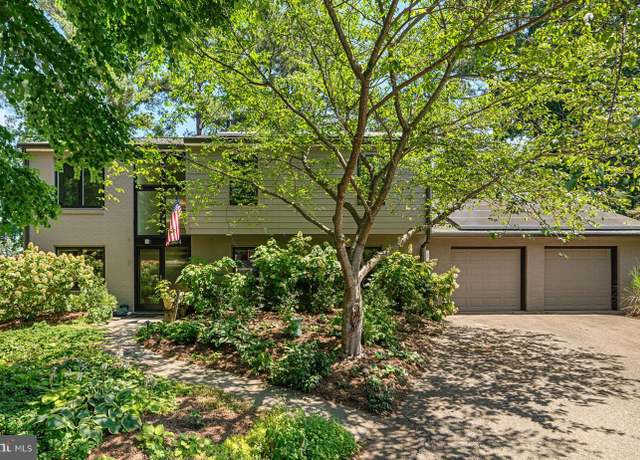 Property at 204 Mill Ct, Arnold, MD 21012, 4 beds, 3 baths