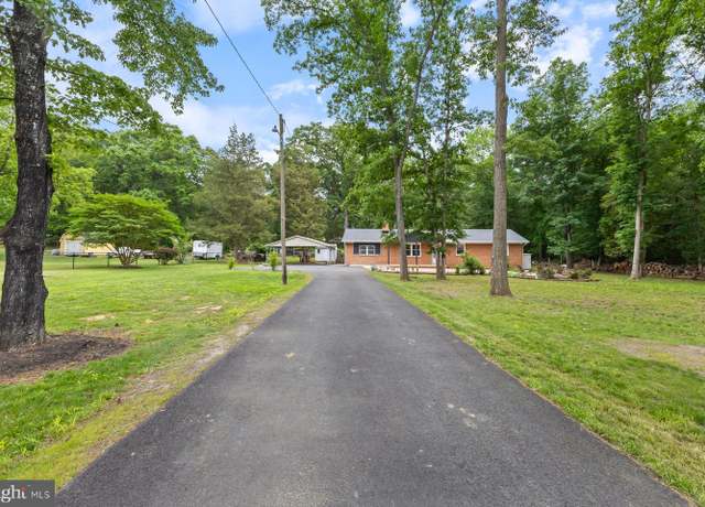 Property at 16300 Livingston Rd, Accokeek, MD 20607, 4 beds, 2 baths
