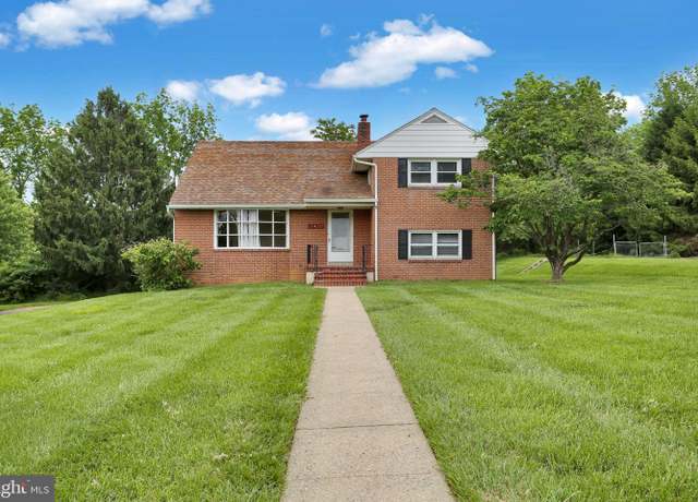 Property at 1415 Rockland St, Reading, PA 19604, 3 beds, 3 baths