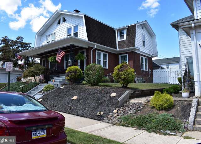 Property at 409 Walnut St, West Reading, PA 19611, 3 beds, 1.5 baths