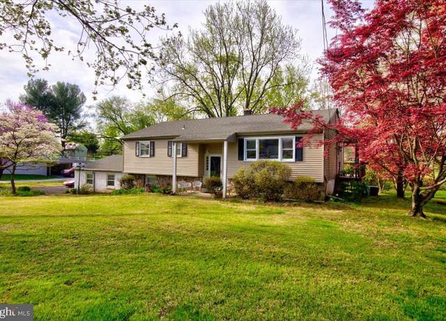 Property at 106 Hartman Dr, Phoenixville, PA 19460, 3 beds, 2.5 baths
