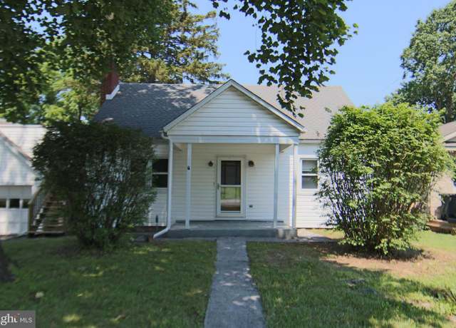 Property at 636 Mount Gretna Rd, Elizabethtown, PA 17022, 3 beds, 2 baths