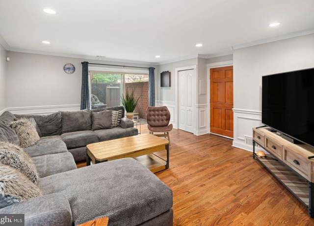 Property at 1 Queen St Unit 13A, Philadelphia, PA 19147, 2 beds, 1.5 baths
