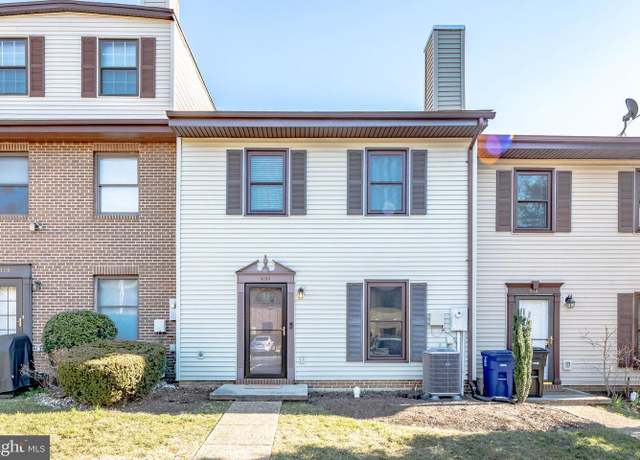 Property at 4103 11th Pl N, Arlington, VA 22201, 2 beds, 2 baths