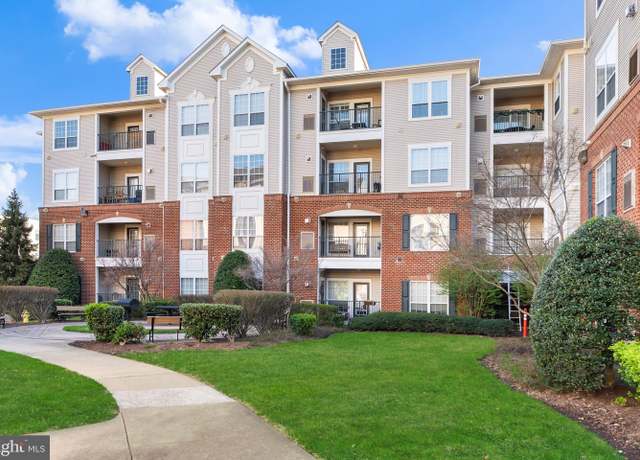Property at 4850 Eisenhower Ave #204, Alexandria, VA 22304, 2 beds, 2 baths