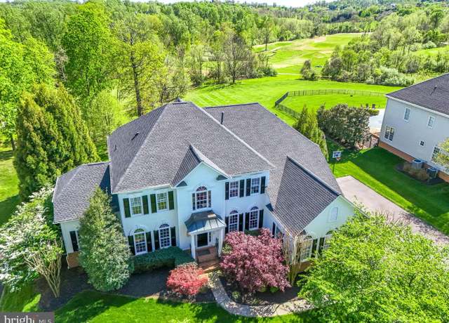 Property at 40729 Carry Back Ln, Leesburg, VA 20176, 4 beds, 4.5 baths