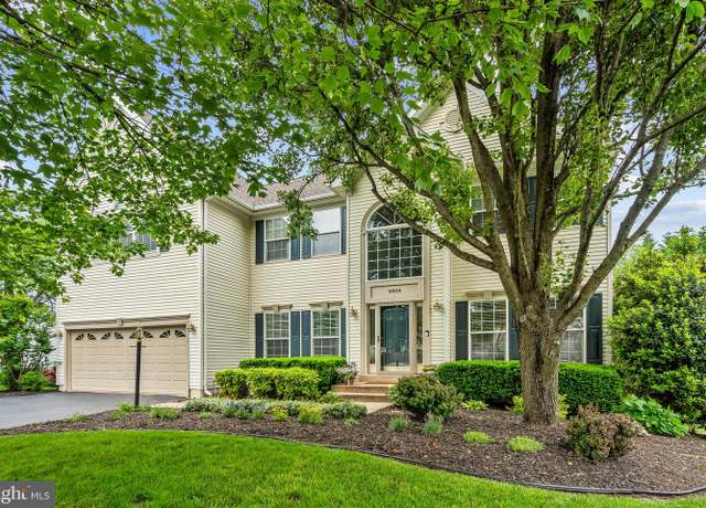 Property at 9804 Luck Penny Ct, Bristow, VA 20136, 5 beds, 3.5 baths