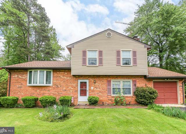 Property at 19 Yosemite Ln, Fredericksburg, VA 22408, 3 beds, 2 baths