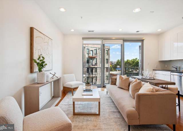 Property at 435 R St NW #306, Washington, DC 20001, 1 bed, 1 bath