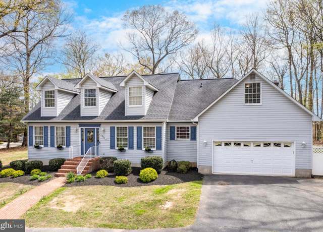 Property at 5855 Springmount Ct, Eldersburg, MD 21784, 4 beds, 3.5 baths