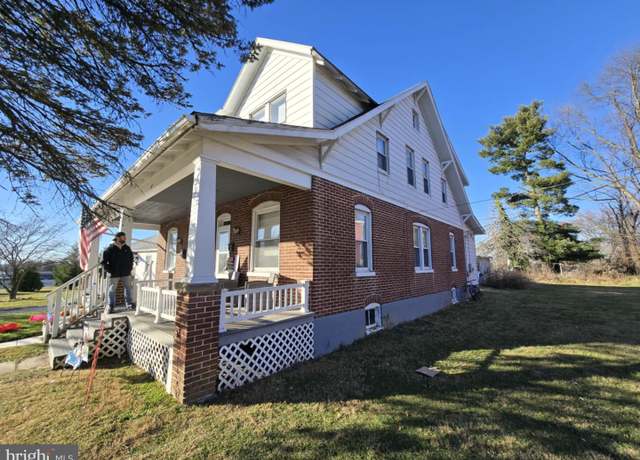 Property at 17334 Virginia Ave, Hagerstown, MD 21740, 3 beds, 1 bath