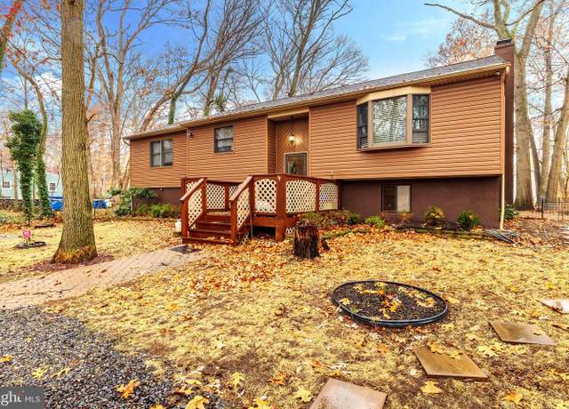 Property at 716 Marshall St, Edgewater Park, NJ 08010, 4 beds, 2 baths