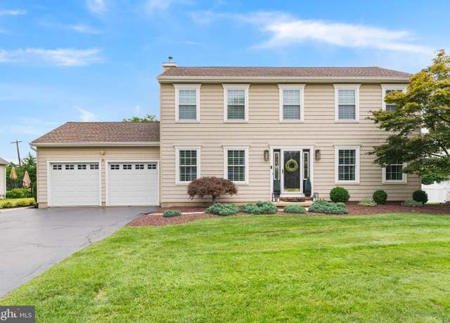 Property at 3 Klein Dr, Bordentown, NJ 08620, 4 beds, 2.5 baths