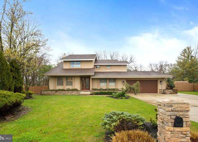 Property at 4 Fairhaven Ct, Cherry Hill, NJ 08003, 3 beds, 2.5 baths
