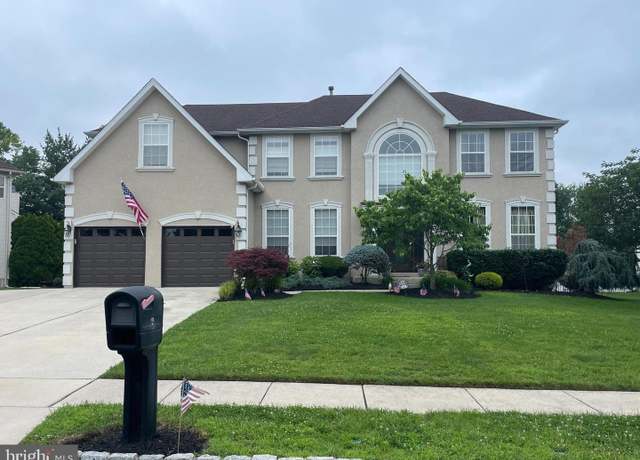 Property at 4 Saddlehorn Dr, Cherry Hill, NJ 08003, 4 beds, 2.5 baths
