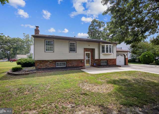 Property at 1602 Pin Oak Rd, Williamstown, NJ 08094, 4 beds, 1.5 baths