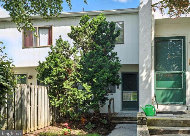 Property at 279 Summit House #279, West Chester, PA 19382, 2 beds, 1.5 baths