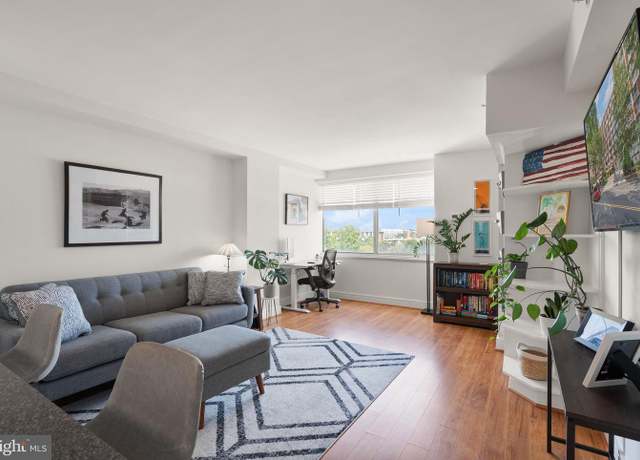 Property at 800 4th St SW Unit S712, Washington, DC 20024, 1 bed, 1 bath