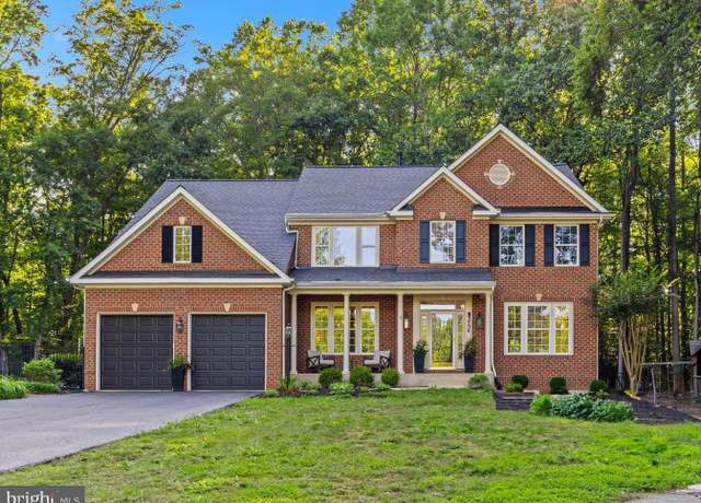 Property at 3754 Colliers Dr, Edgewater, MD 21037, 5 beds, 3.5 baths