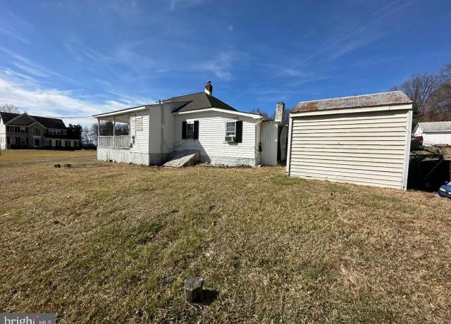 Property at 9814 Hall Rd, Frederick, MD 21701, 3 beds, 2 baths