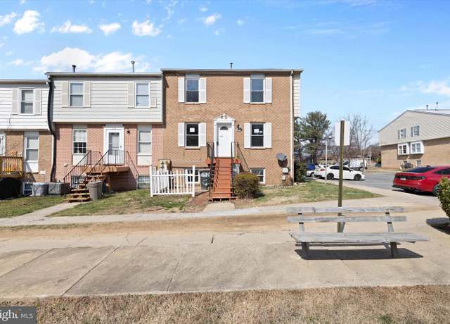 Property at 571 W Diamond Ave #40, Gaithersburg, MD 20877, 4 beds, 2.5 baths