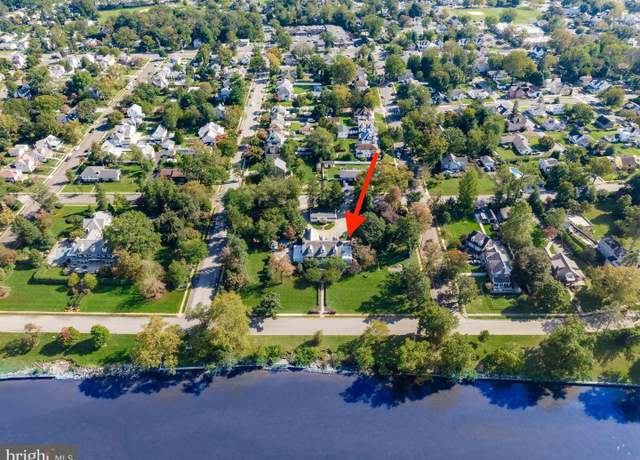 Property at 815 Delaware Ave, Delanco, NJ 08075, 8 beds, 4.5 baths