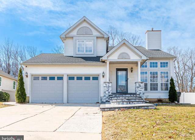 Property at 137 Orlando Dr, Sicklerville, NJ 08081, 3 beds, 2.5 baths