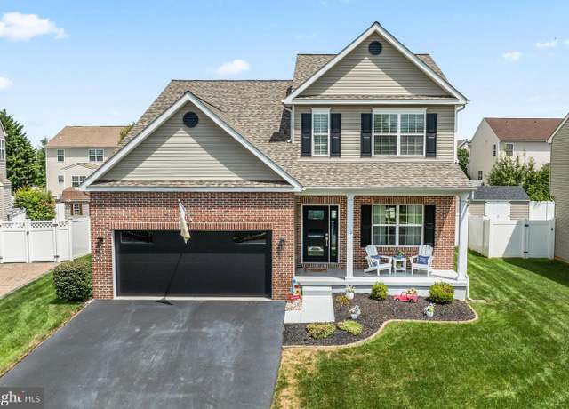 Property at 11 Locust Ln, Swedesboro, NJ 08085, 3 beds, 3 baths