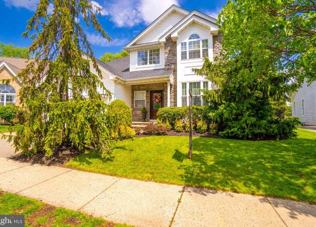 Property at 16 Baltusrol Ct, Monroe Township, NJ 08831, 3 beds, 2.5 baths