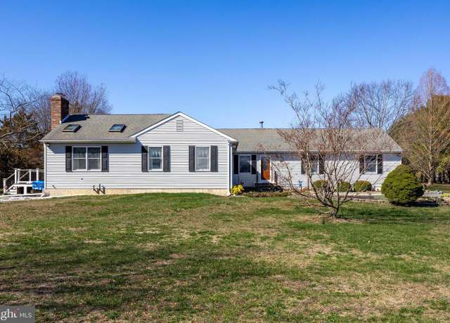 Property at 182 Garden Rd, Elmer, NJ 08318, 3 beds, 2 baths