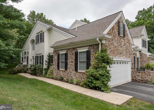 Property at 102 Whiteland Hills Cir #14, Exton, PA 19341, 3 beds, 2.5 baths